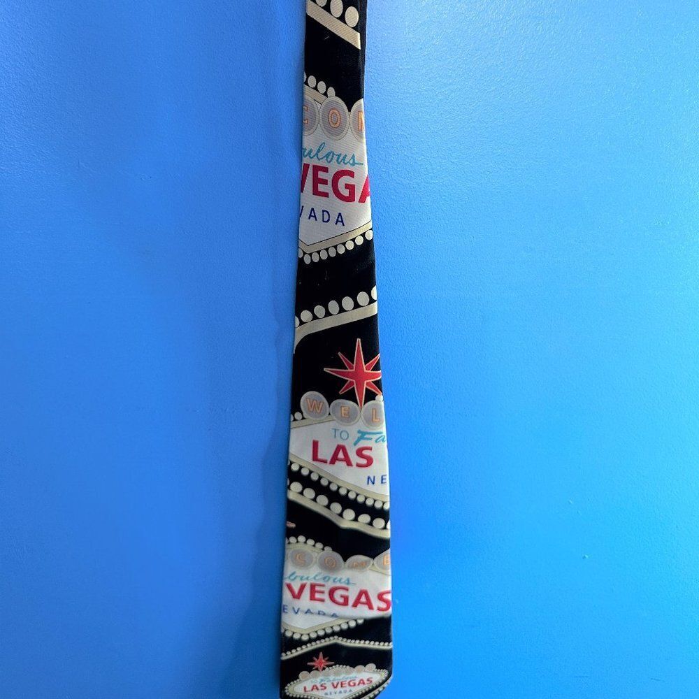 Larson Men’s 100% Silk Tie Fabulous Las Vegas Sign Theme